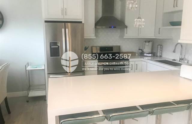 828 South Falcon Street Unit B Gallery 4