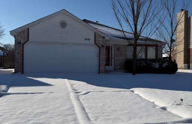 This charming single story 3 bedroom, 2 bath home with the convenience and an unbeatable location. photos photos