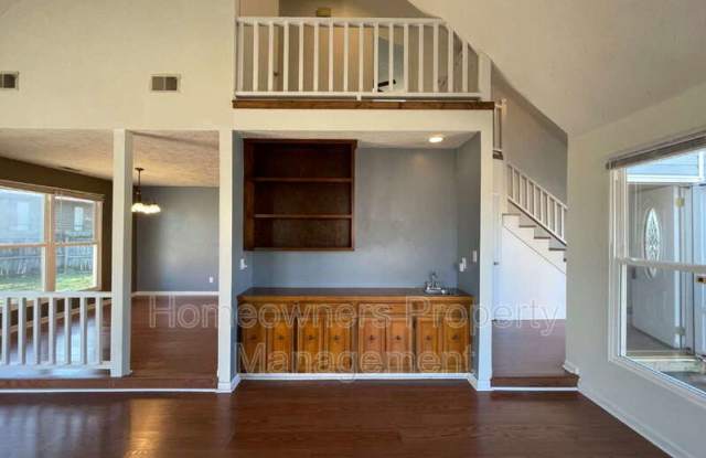6383 Hawfield Dr Gallery 4