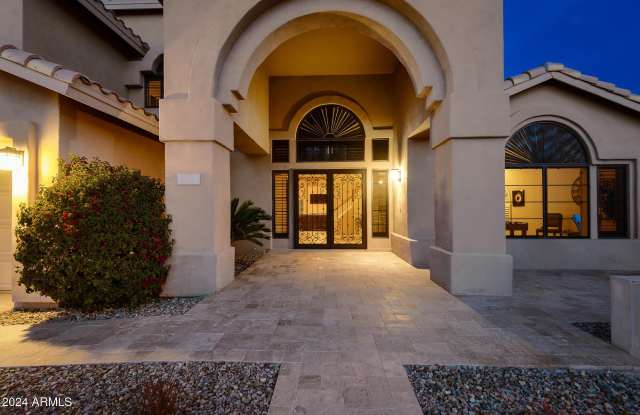 1221 N KENWOOD Lane photos photos