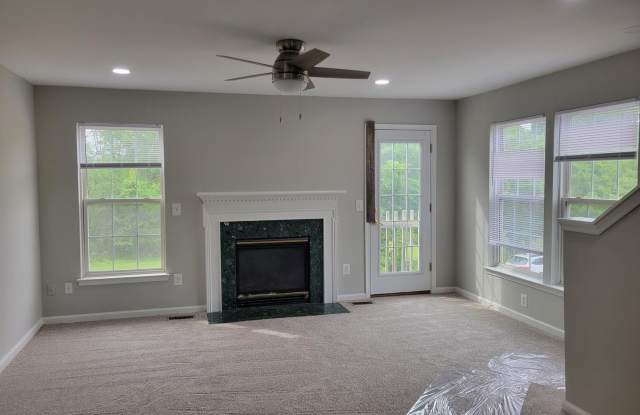 44189 LITCHFIELD Terrace Gallery 4