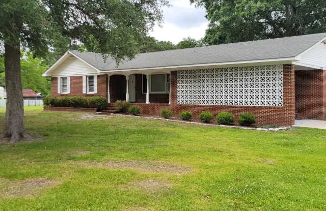 4500 College Rd N - 4500 North College Road, Skippers Corner, NC 28429