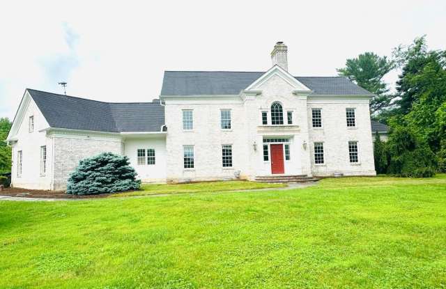 6504 SAND TRAP Drive Gallery 2