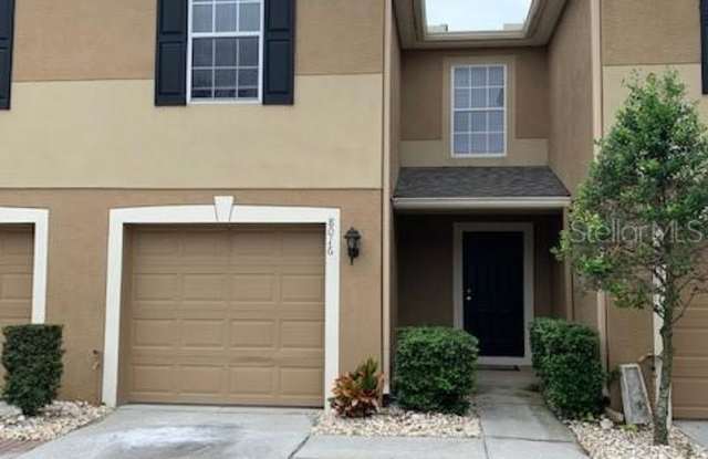 8016 SUTTON TERRACE LANE - 8016 Sutton Terrace Lane, Town 'n' Country, FL 33615