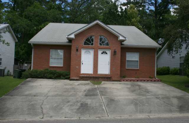 Available 6/25/2025 2 BR / 2 BA Townhome in Legacy Park photos photos