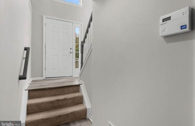 2511 GOLDEN HARVEST Court Gallery 3
