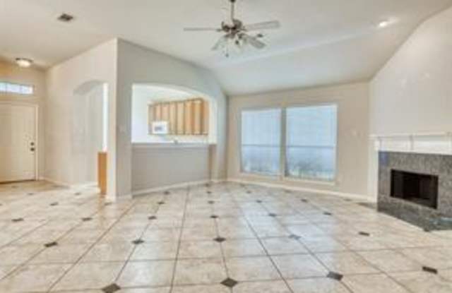 998 Oak Falls Drive Gallery 4