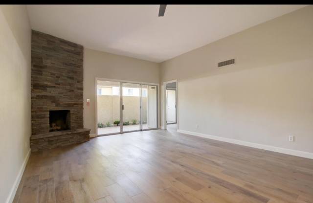 4928 North 42nd Way Gallery 2