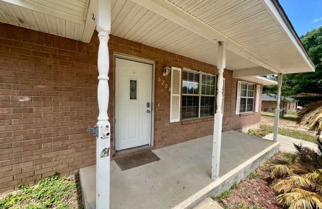 NICE 3B3/1BA - MINUTES FROM NAS WHITING FIELD - 1/2 Acre photos photos