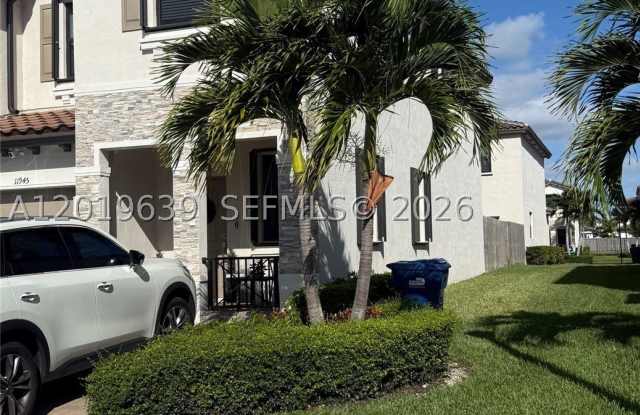 11945 SW 245th Ter Gallery 4