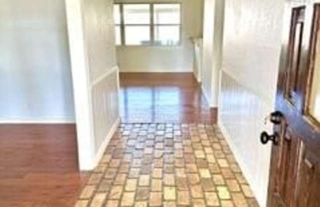 2810 Marmon Dr Gallery 2