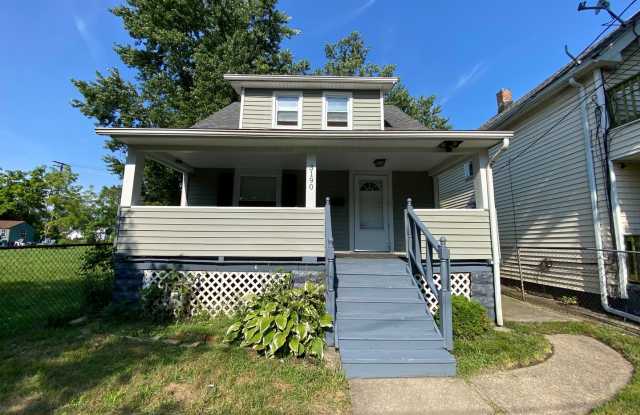 Comfortable 3 Bedroom, 1 Bath Home on West 70th! photos photos