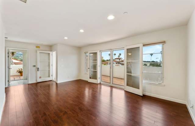 802 E Cota Street unit: 1A photos photos
