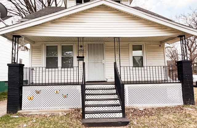 18919 Riverview Street photos photos