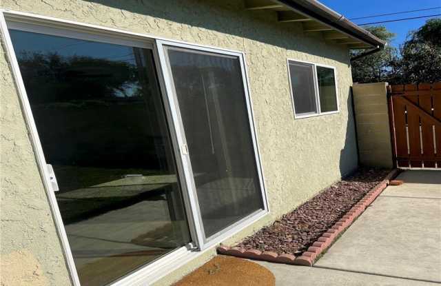 412 Delphine photos photos