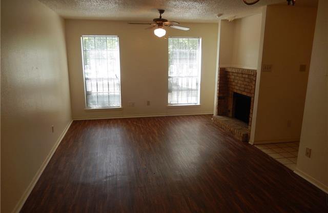 755 N Van Buren Avenue Gallery 2