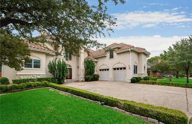 1220 Travis Circle S Gallery 3