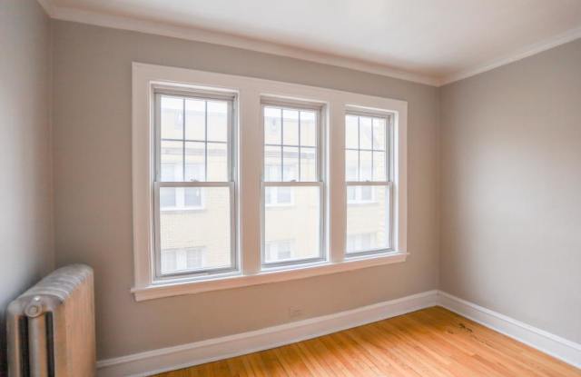 4524 North Damen Ave. photos photos