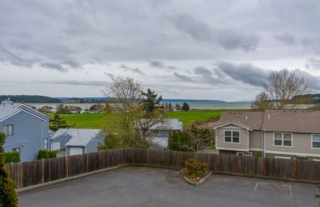 Spacious 2 Bed 2 Bath Condo with Private Balcony photos photos