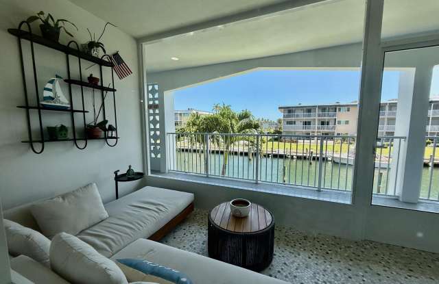 110 Shore Court Gallery 2