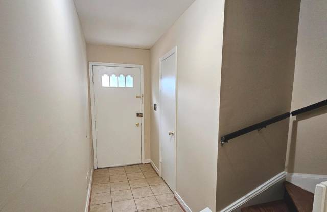 4430 AIRLIE WAY Gallery 3