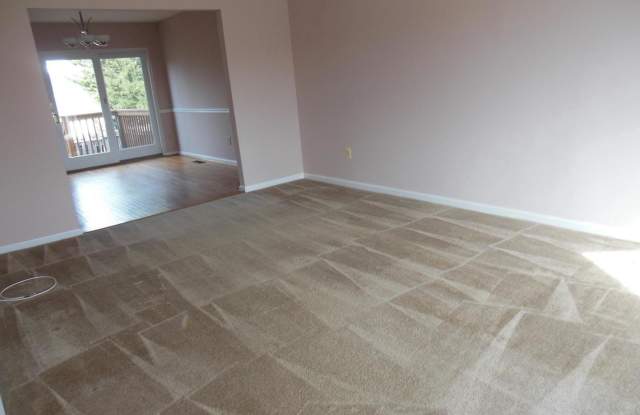 5508 MAPLEFIELD PLACE Gallery 3