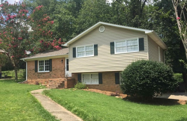 936 SHADY BROOK CIRCLE - 936 Shady Brook Circle, Hoover, AL 35226