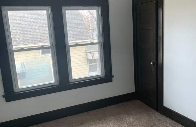 302 Clay St photos photos