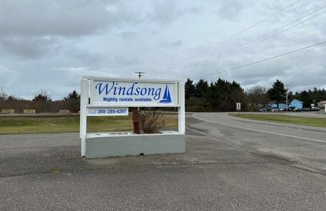 1 Bedroom, 1 Bath Condo Gallery 1