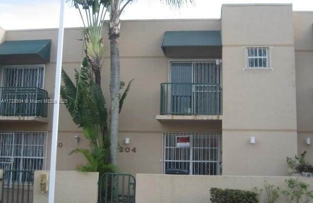 12060 SW 19 LN - 12060 Southwest 19th Lane, Tamiami, FL 33175