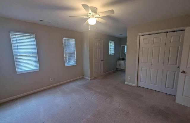 1611 Creek Pond Cove Gallery 2