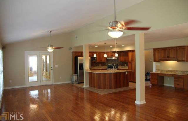114 Rockspray Ridge Gallery 3