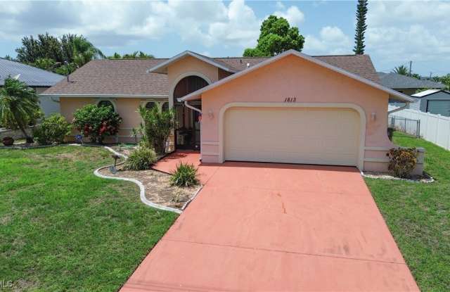 1813 SW 26th Street photos photos