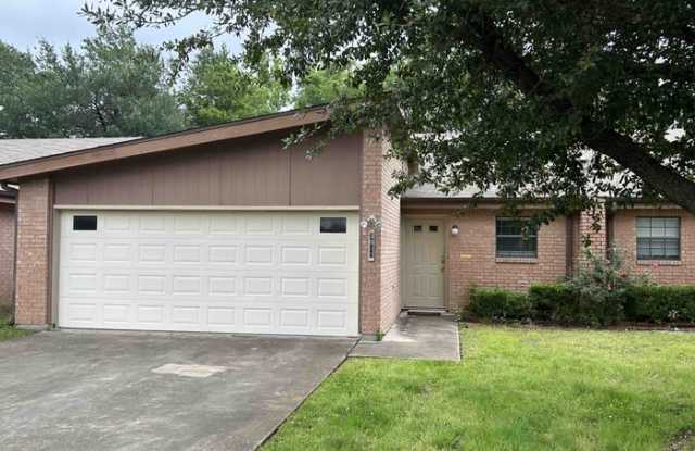 3008 Charlinda Drive photos photos