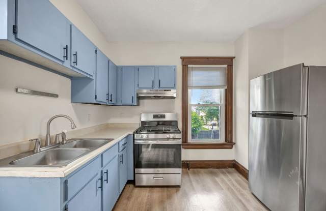 2421 Kenilworth Avenue - 2 Gallery 4