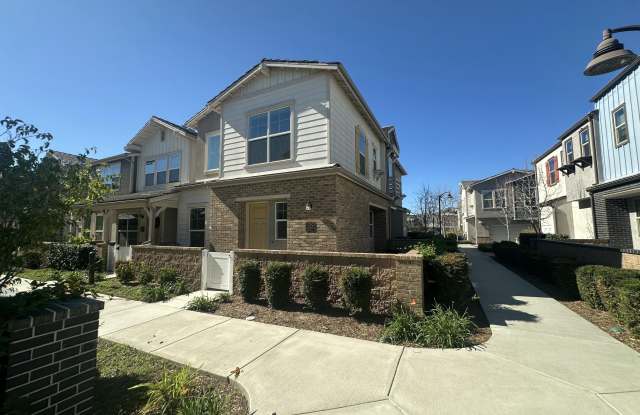139 Farmhouse Drive Gallery 3