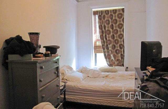 195 Washington Park Gallery 4