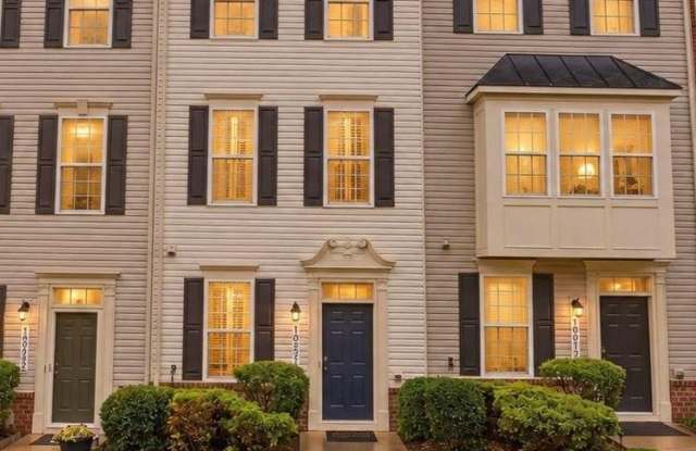 10521 RAWLINS Lane Gallery 2