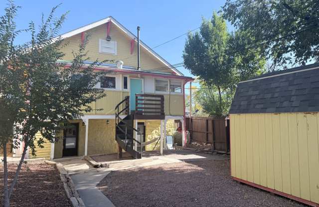2207 West Colorado Avenue Gallery 3