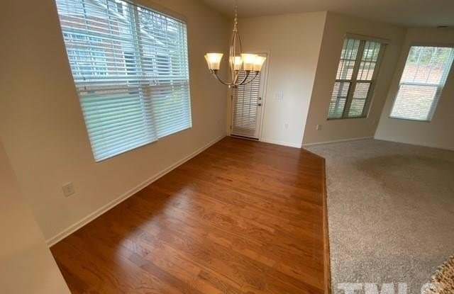 861 Saratoga Drive, Durham NC 27704 Gallery 4