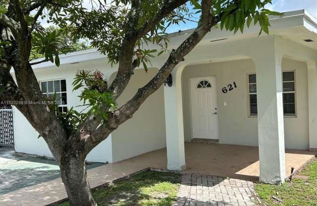 621 E 46th St - 621 East 46th Street, Hialeah, FL 33013