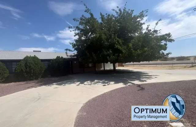 Spacious Victorville Home with Modern Flooring & Comfortable Living Space Gallery 3