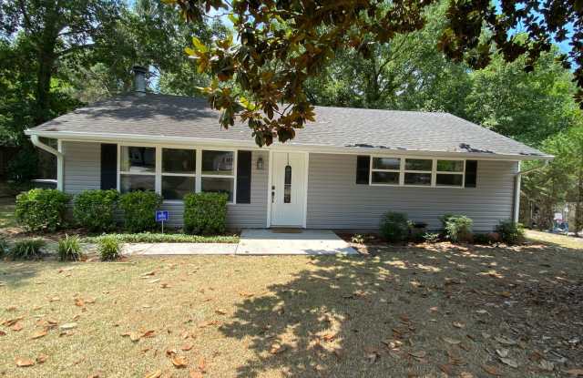 Clean and Updated rental in North Augusta - 2032 Wren Road, North Augusta, SC 29841