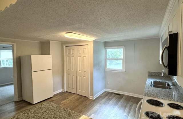 2905 Glendale Avenue Gallery 4