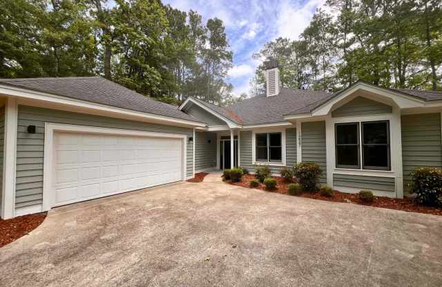 GORGEOUS 3 BEDROOM, 2.5 BATH HOME LOCATED IN TIDEWATER PLANTATION! AVAILABLE NOW! photos photos
