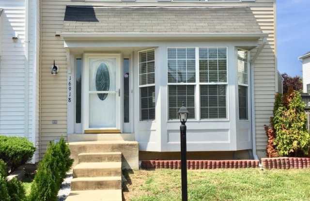 End Unit Townhome for Rent photos photos