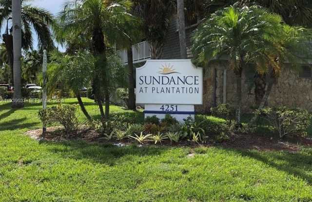4251 NW 5th St - 4251 Northwest 5th Street, Plantation, FL 33317
