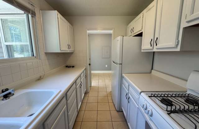 3 Bedroom Molette with Ravine Views – $1300 Gallery 3
