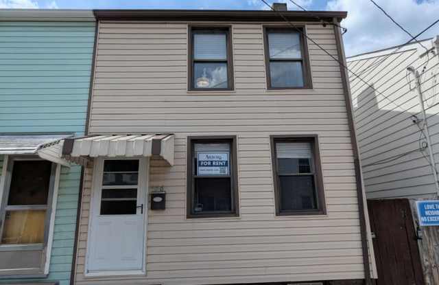 2 Bedroom 1 Bathroom Single Family Home (South Side Flats) photos photos