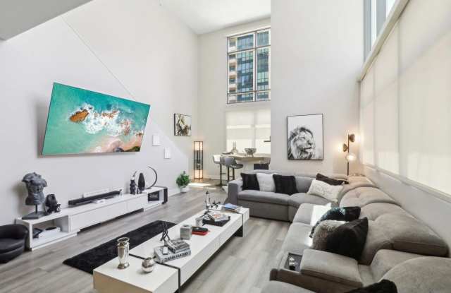 645 Front St photos photos